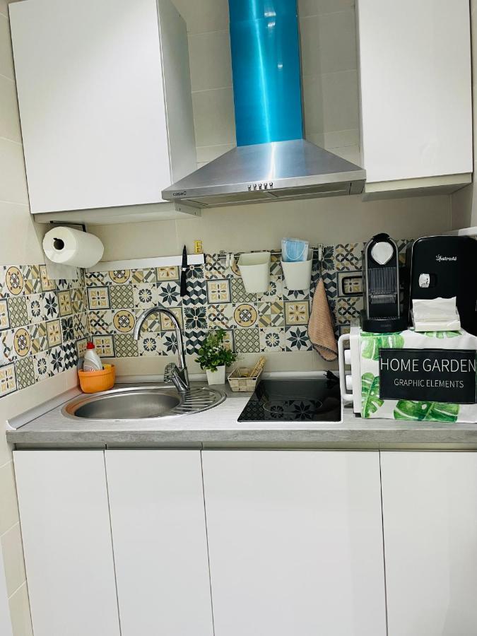 Fantastico Estudio Cuatro Camino Appartement Madrid Buitenkant foto