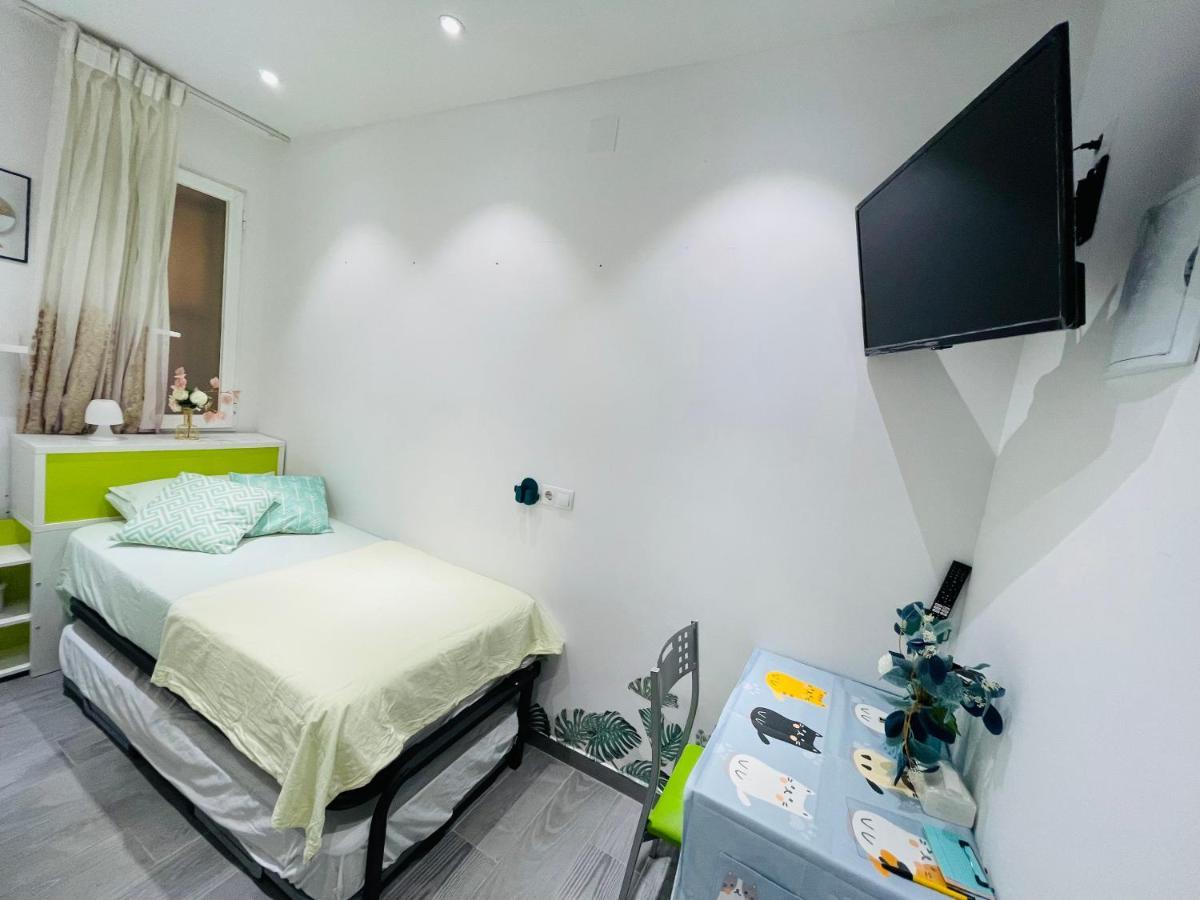 Fantastico Estudio Cuatro Camino Appartement Madrid Buitenkant foto