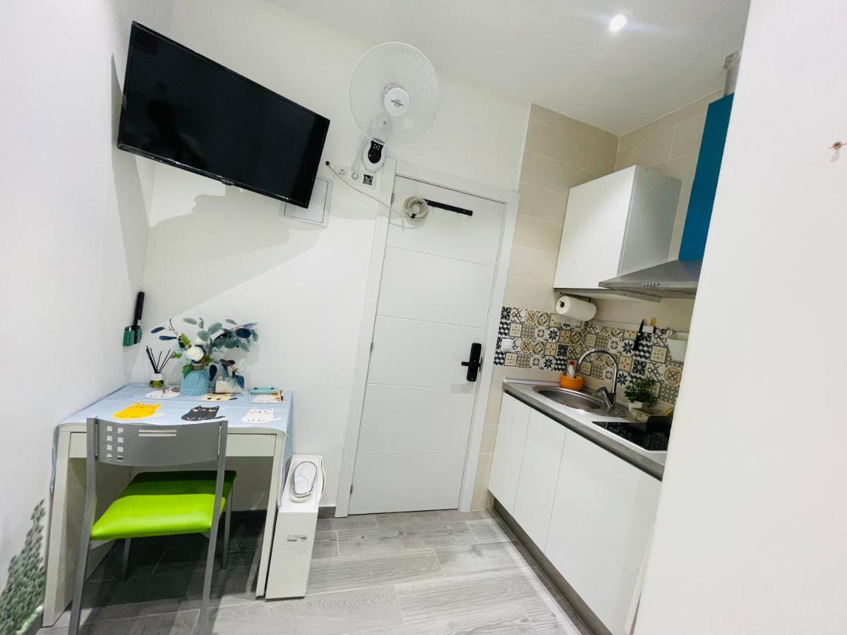 Fantastico Estudio Cuatro Camino Appartement Madrid Buitenkant foto