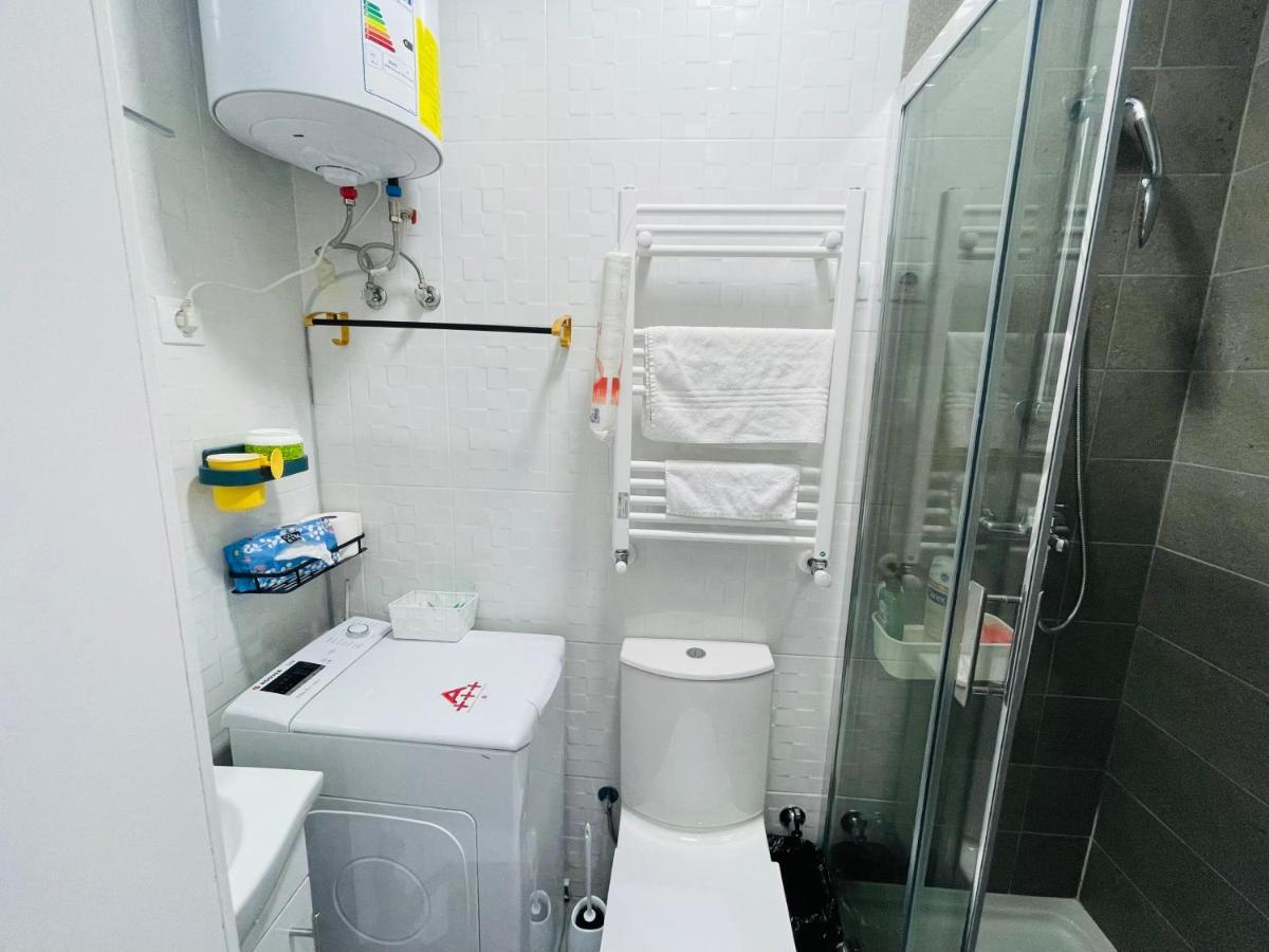 Fantastico Estudio Cuatro Camino Appartement Madrid Buitenkant foto